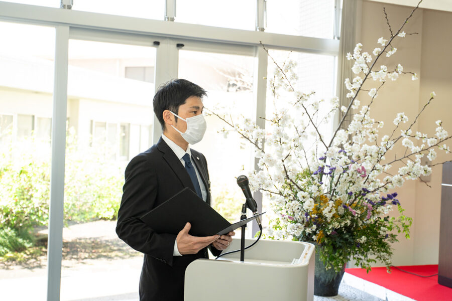 司会進行：井芹